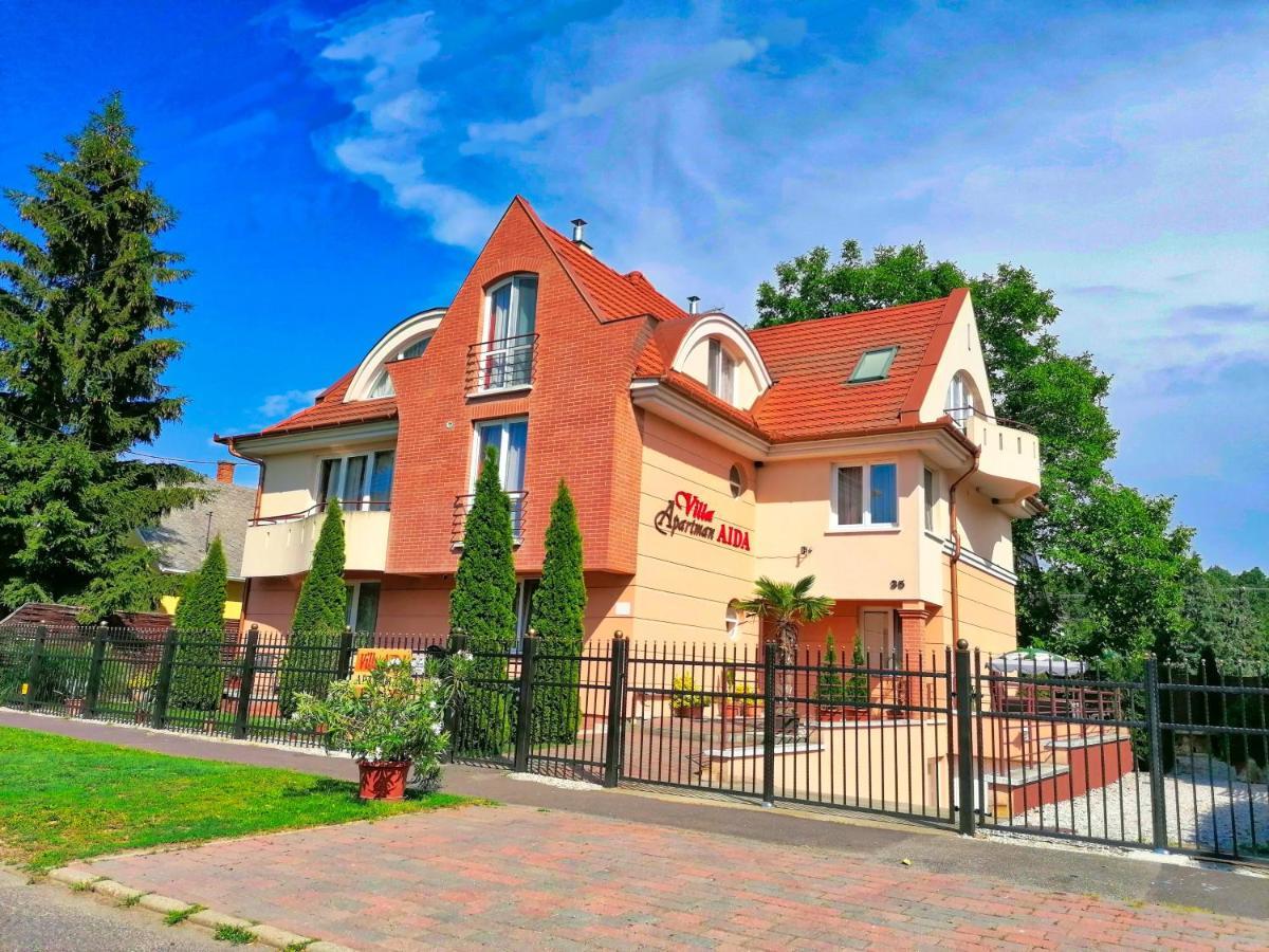 Villa Aida Apartman Хайдусобосло Экстерьер фото