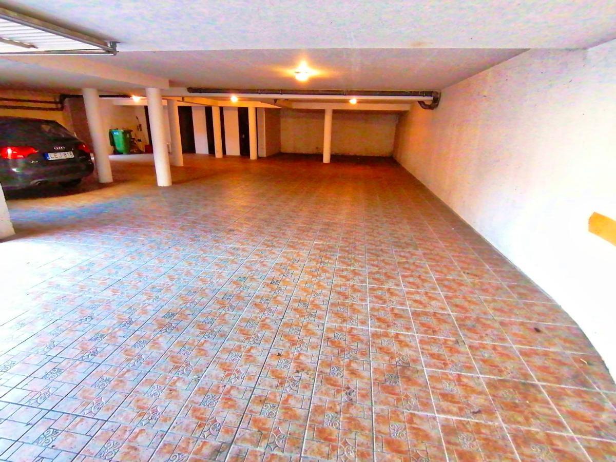 Villa Aida Apartman Хайдусобосло Экстерьер фото